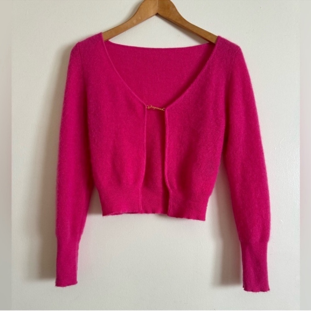 Jacquemus Hot Pink Cropped V-Neck Cardigan